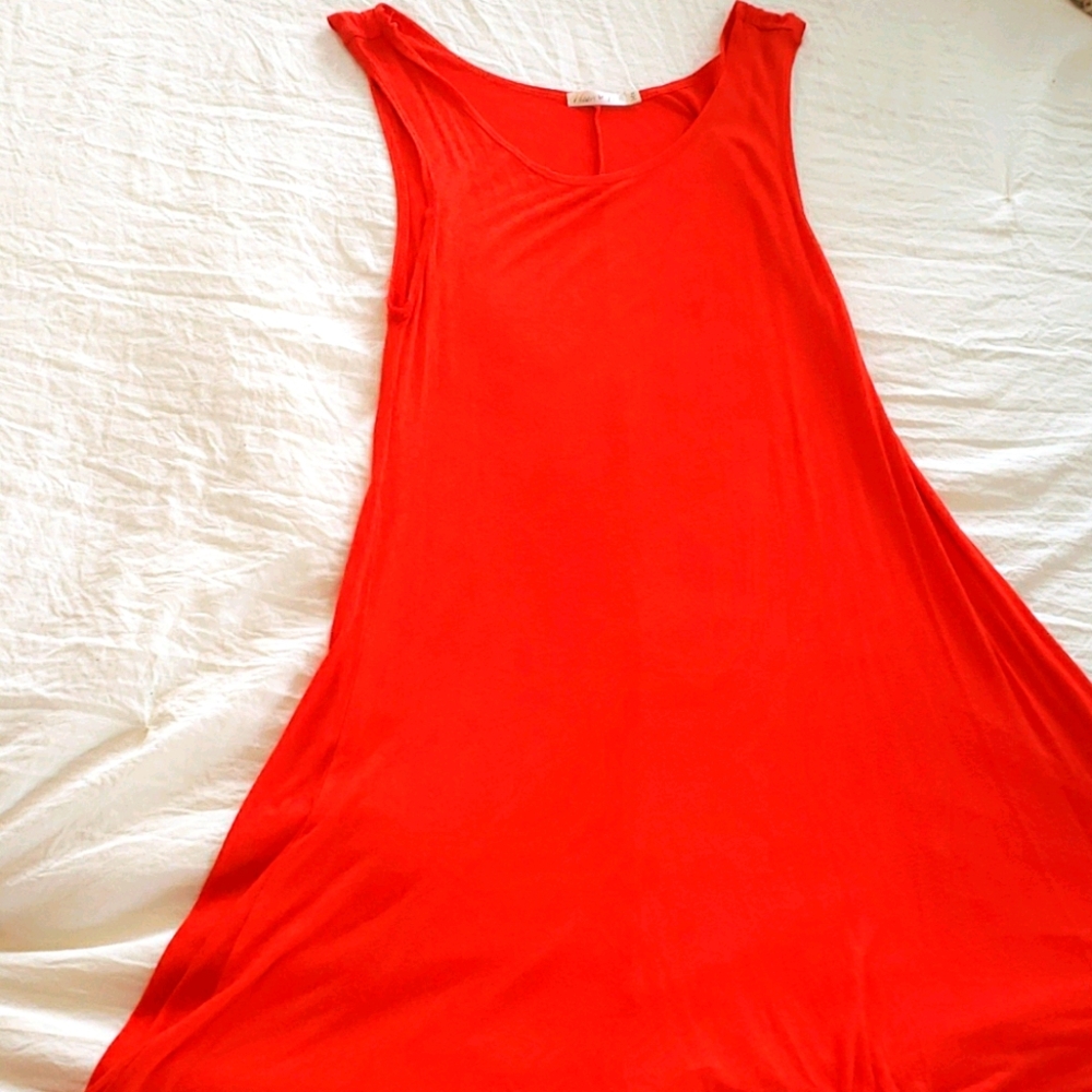🌟3/$25 Sleeveless asymmetrical hem dress